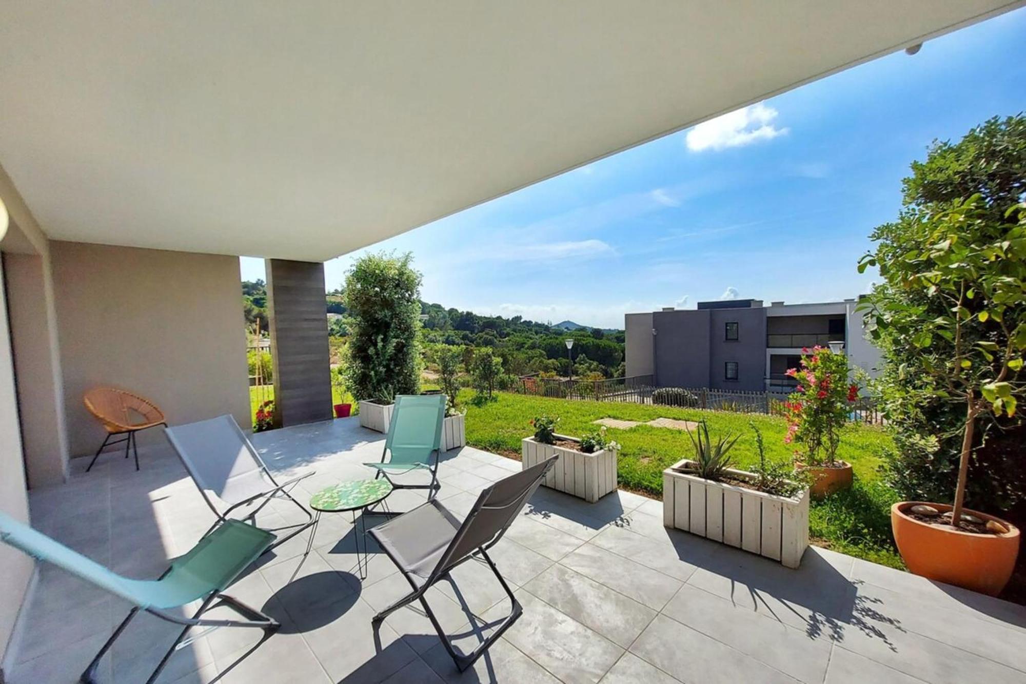 Kiara - Beach By Foot Terrace Isolella - By Tgb Pietrosella Exterior foto